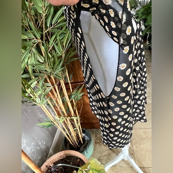 Gypsy Warrior scarf like cardigan/cover-up black with yellow flowers one size - Picture 7 of 14